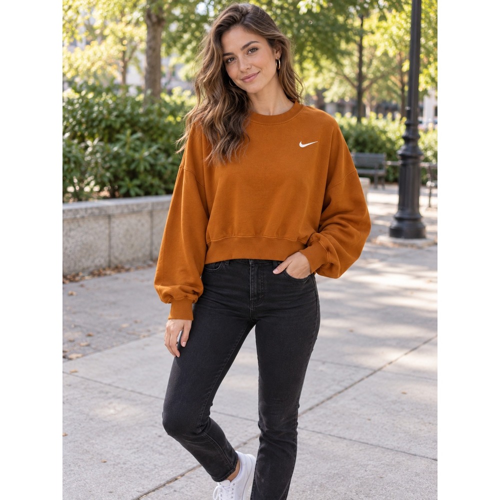 Nike Cropped Sweatshirt Womens Small Rust Orange Oversized Boxy Swoosh Logo